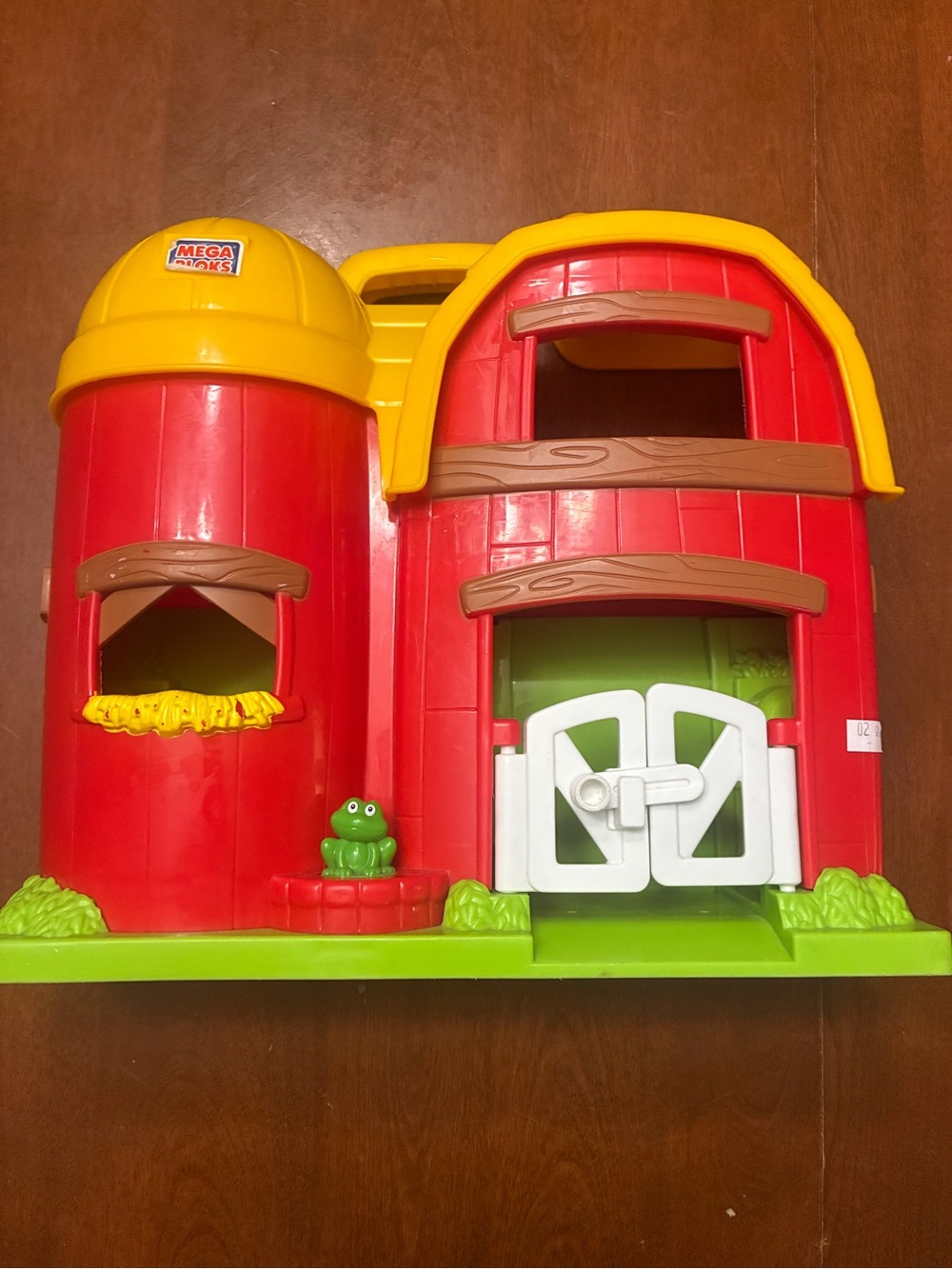 Mega Bloks Red & Yellow Barn Playset - Kids Action Figure Playset
